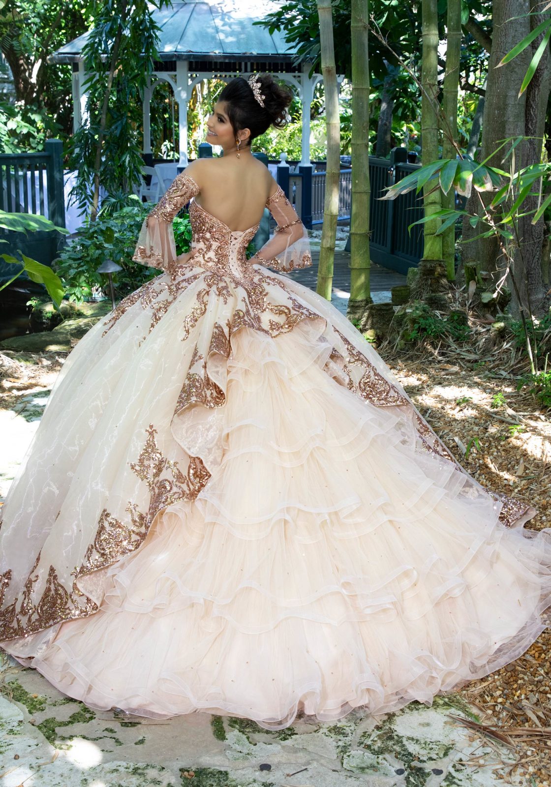 89255 CHAMPAGNE AND GOLD L